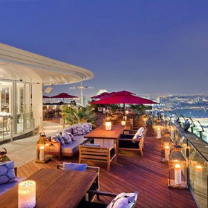 Marina Bay Sands - Luxury Singapore Honeymoon Packages - Ce La Vi restaurant and sky bar2