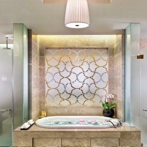 Marina Bay Sands - Luxury Singapore Honeymoon Packages - Presidential Suite bathroom