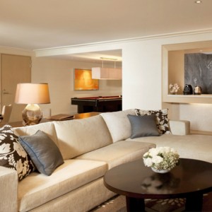 Marina Bay Sands - Luxury Singapore Honeymoon Packages - Sands Suite living room