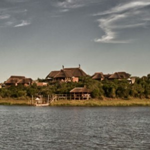 Pumba Private Game reserve - Luxury South Africa Honeymoon Packages - Lake