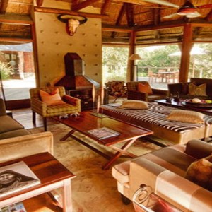 Pumba Private Game reserve - Luxury South Africa Honeymoon Packages - lodge living area