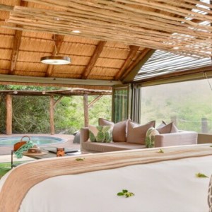 Shamwari Game Reserve - Luxury South Africa Honeymoon Packages - Bayethe Tented lodge interior