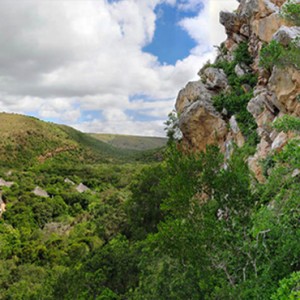 Shamwari Game Reserve - Luxury South Africa Honeymoon Packages - Eagles Crag Lodge aerial view