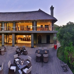 Shamwari Game Reserve - Luxury South Africa Honeymoon Packages - Eagles Crag Lodge dining