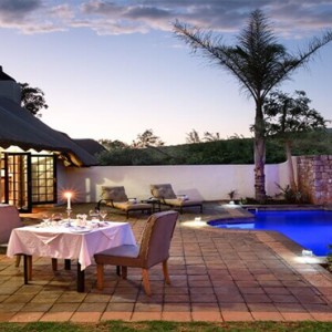 Shamwari Game Reserve - Luxury South Africa Honeymoon Packages - Logengula lodge exterior pool