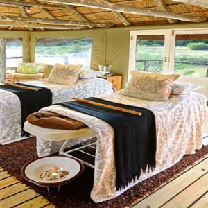 Shamwari Game Reserve - Luxury South Africa Honeymoon Packages - spa treatment room1