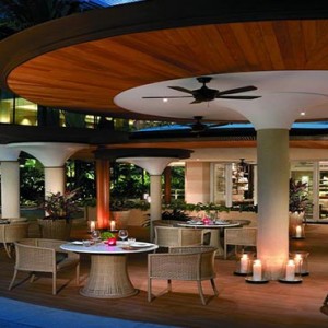 Shangri la Singapore - Luxury Singapore Honeymoon Packages - Dining