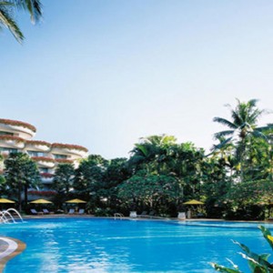 Shangri la Singapore - Luxury Singapore Honeymoon Packages - Garden Wing Deluxe Pool View