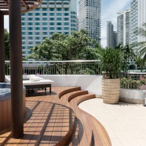 Shangri La Singapore Luxury Singapore Honeymoon Packages Garden Wing Premier Balcony Suite 4