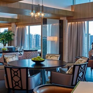 Shangri la Singapore - Luxury Singapore Honeymoon Packages - Horizon club lounge