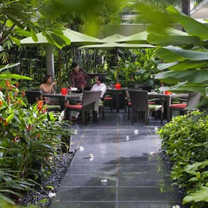 Singapore Honeymoon Packages Mandarin Oriental Melt Cafe