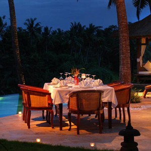 Bali Honeymoon Packages Viceroy Bali Dining By The Pool