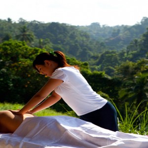 Bali Honeymoon Packages Viceroy Bali Outdoor Spa Massage