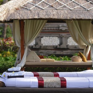 Bali Honeymoon Packages The Laguna Bali Spa Massage Outdoors