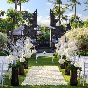 Bali Honeymoon Packages The Laguna Bali Wedding Setup2