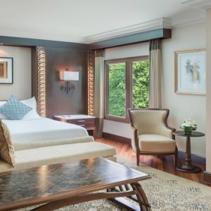 Bali Honeymoon Packages The Laguna Resort & Spa Deluxe Executive Suite Bedroom