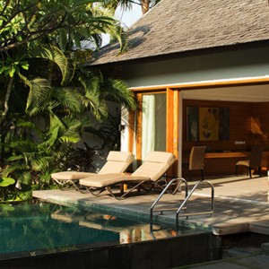 Bali Honeymoon Packages The Samaya Seminyak One Bedroom Royal Courtyard Villa Sun Loungers By Pool