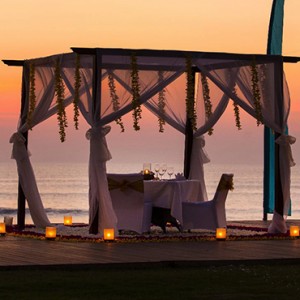 Bali Honeymoon Packages The Samaya Seminyak Royal Canopy Dinner