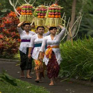 Bali Honeymoon Packages The Samaya Ubud Market Stall