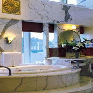 Harbour Grand Kowloon - Luxury Hong Kong Honeymoon Packages - Presidential Suite (15F) bathroom