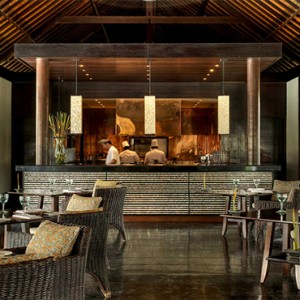 Legian Bali Seminyak - Luxury Bali Honeymoon Packages - Club Dining