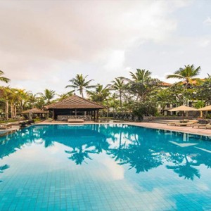 Legian Bali Seminyak - Luxury Bali Honeymoon Packages - Infinity pool