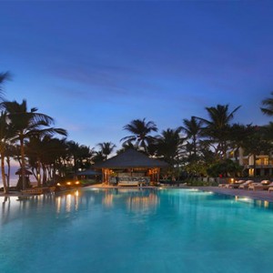 Legian Bali Seminyak - Luxury Bali Honeymoon Packages - Resort at night