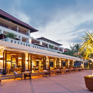 Legian Bali Seminyak - Luxury Bali Honeymoon Packages - Restaurant exterior