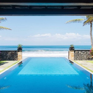 Legian Bali Seminyak - Luxury Bali Honeymoon Packages - The beach house pool