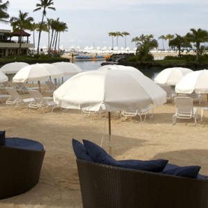 Beach 3 - Hilton Hawaiian Waikiki Beach - Luxury Hawaii Honeymoon Packages