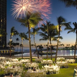 Dining - Hilton Hawaiian Waikiki Beach - Luxury Hawaii Honeymoon Packages