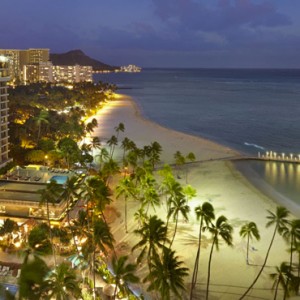 Exterior 2 - Hilton Hawaiian Waikiki Beach - Luxury Hawaii Honeymoon Packages