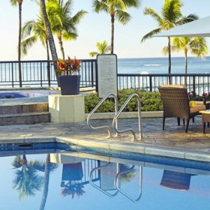 Pool 3 - Hilton Hawaiian Waikiki Beach - Luxury Hawaii Honeymoon Packages