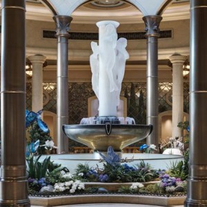 lobby 2 - The Palazzo Las Vegas - Luxury Las Vegas Honeymoon Packages