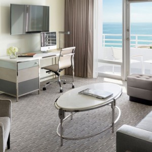 Miami Honeymoon Packages Fontainebleau Miami South Beach Bay View Junior Suite With Balcony 2