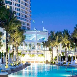 Pool At Night Fontainebleau Miami Beach Miami Honeymoons