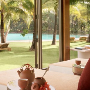 Bora Bora Honeymoon Packages st regis bora bora Spa 2