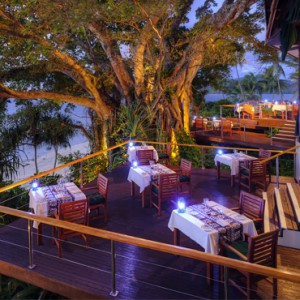 Fiji Honeymoon Packages Royal Davui Island Resort Fiji Dining 4