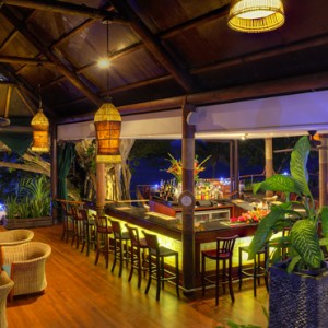 Fiji Honeymoon Packages Royal Davui Island Resort Fiji Dining 7