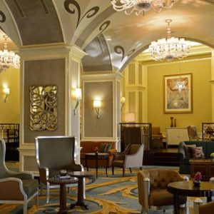 Lounge 3 The Ritz Carlton Abu Dhabi Grand Canal Abu Dhabi Honeymoon Packages