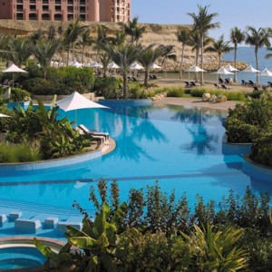 Oman Honeymoon Packages Al Bandar At Shangri La AlJissah Pool 2