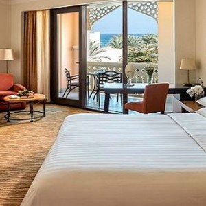 Oman Honeymoon Packages Al Bandar At Shangri La AlJissah Premier Room 2