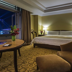 Singapore Honeymoon Packages Fullerton Hotel Premier Quay Double Room