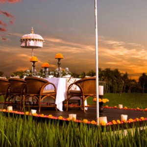 Bali Honeymoon Packages The Chedi Club Tanah Gajah, Ubud Private Dining On Rice Paddy Field1