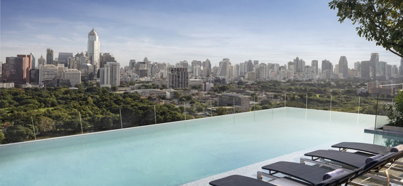 10 Amazing Things To Do On Your Bangkok Honeymoon Pool