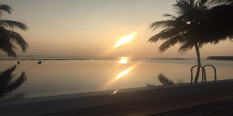 Thomas And Annmarie Vilamendhoo Island Blog Sunset By Pool