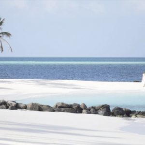 Maldives Honeymoon Packages Jumeirah Maldives Olhahali Island Couple On Beach