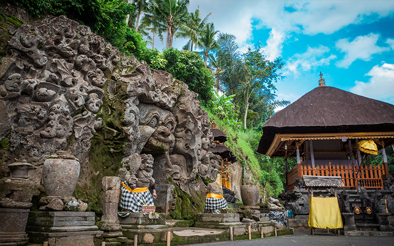 Romantic Things To In Bali Goa Ganjah Temple