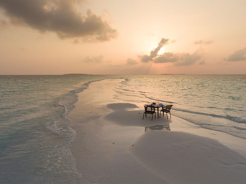 10 Reasons To Honeymoon At Dhigali Sandbank2