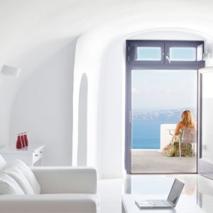 Greece Honeymoon Packages Chromata Hotel Santorini Senior Suites1